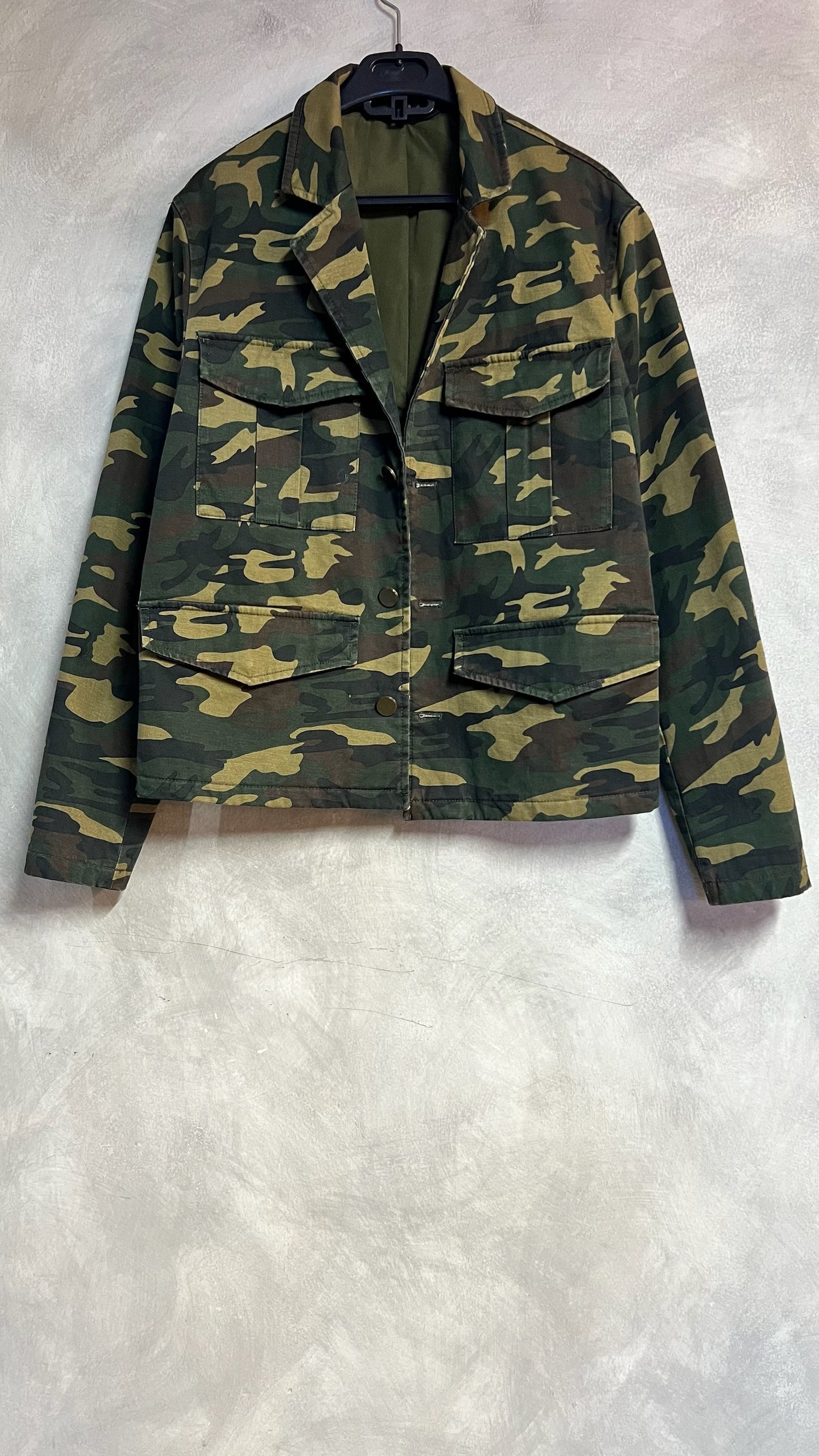 Chaqueta camuflada Zara