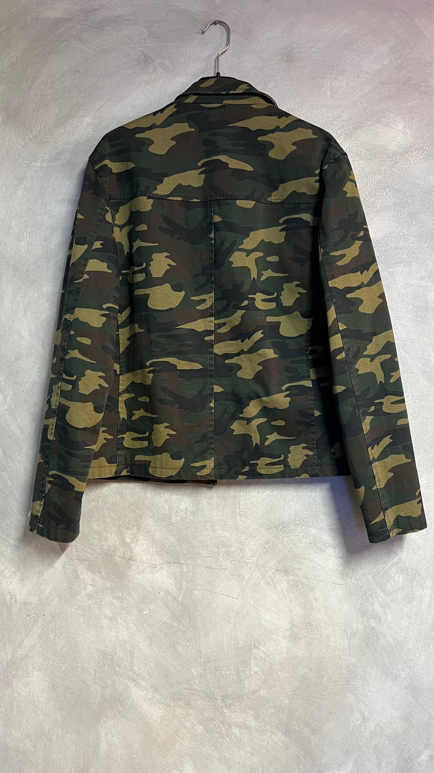 Chaqueta camuflada Zara